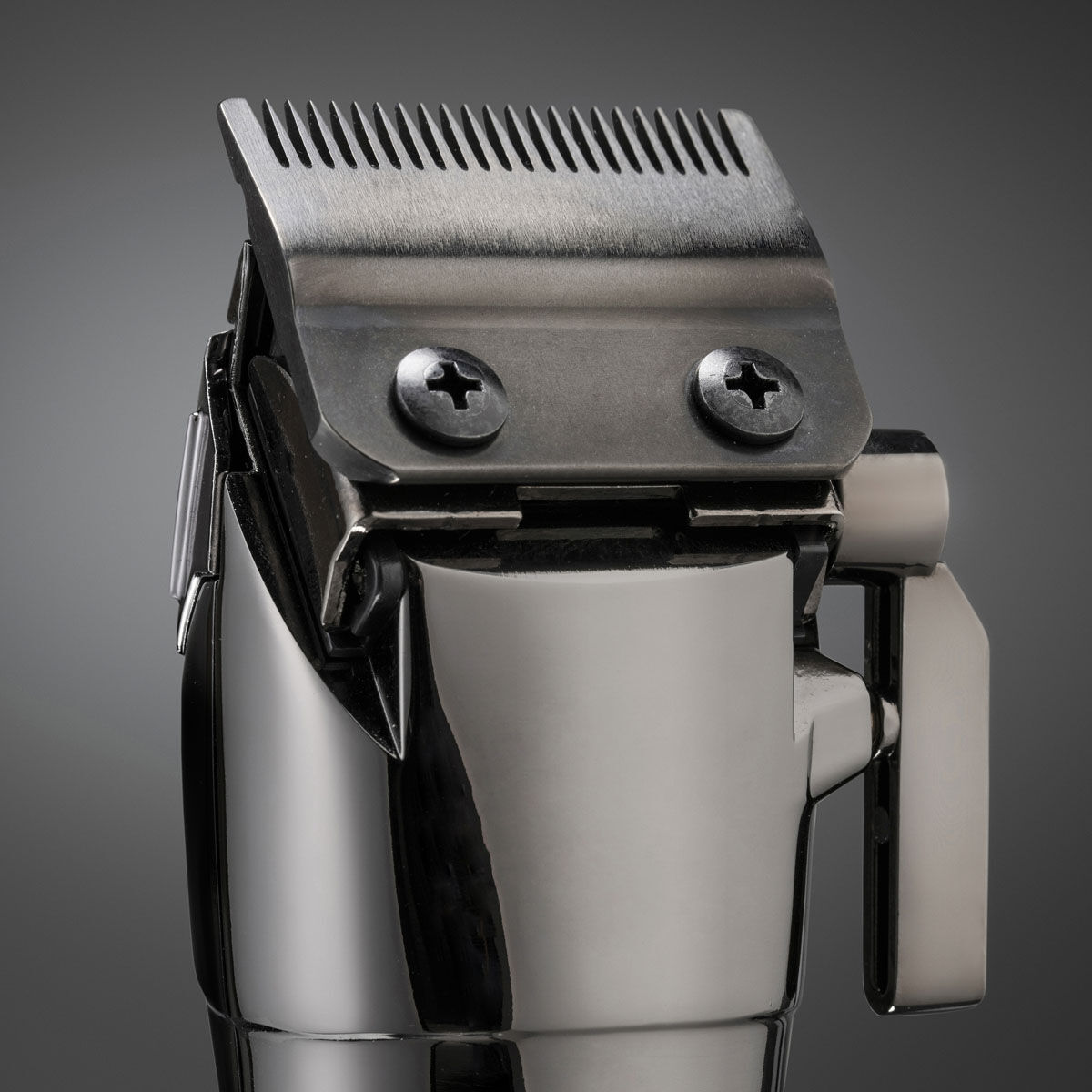 Close up of blade and taper arm